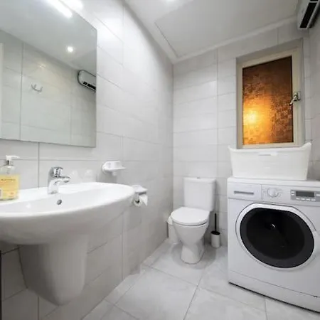 Traditional 2 Bedroom House With Yard Ssch1-1 Casa de Férias *