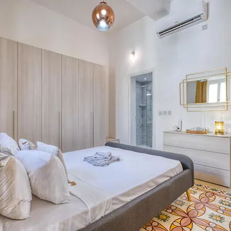 Traditional 2 Bedroom House With Yard Ssch1-1 Σπίτι διακοπών Saint Julian's